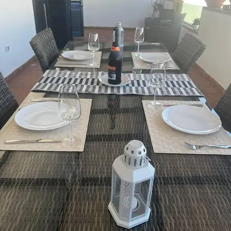 Apartamento San Eloy Con Plaza De Garaje Playa Honda (Lanzarote)